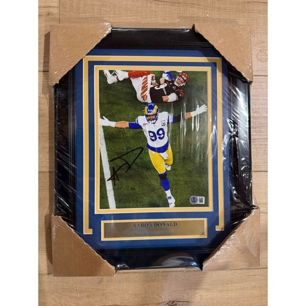Aaron Donald signed autographed SBLVI Sack 8x10 Photo Framed Beckett Witness
